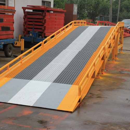 ��܇�� б��D